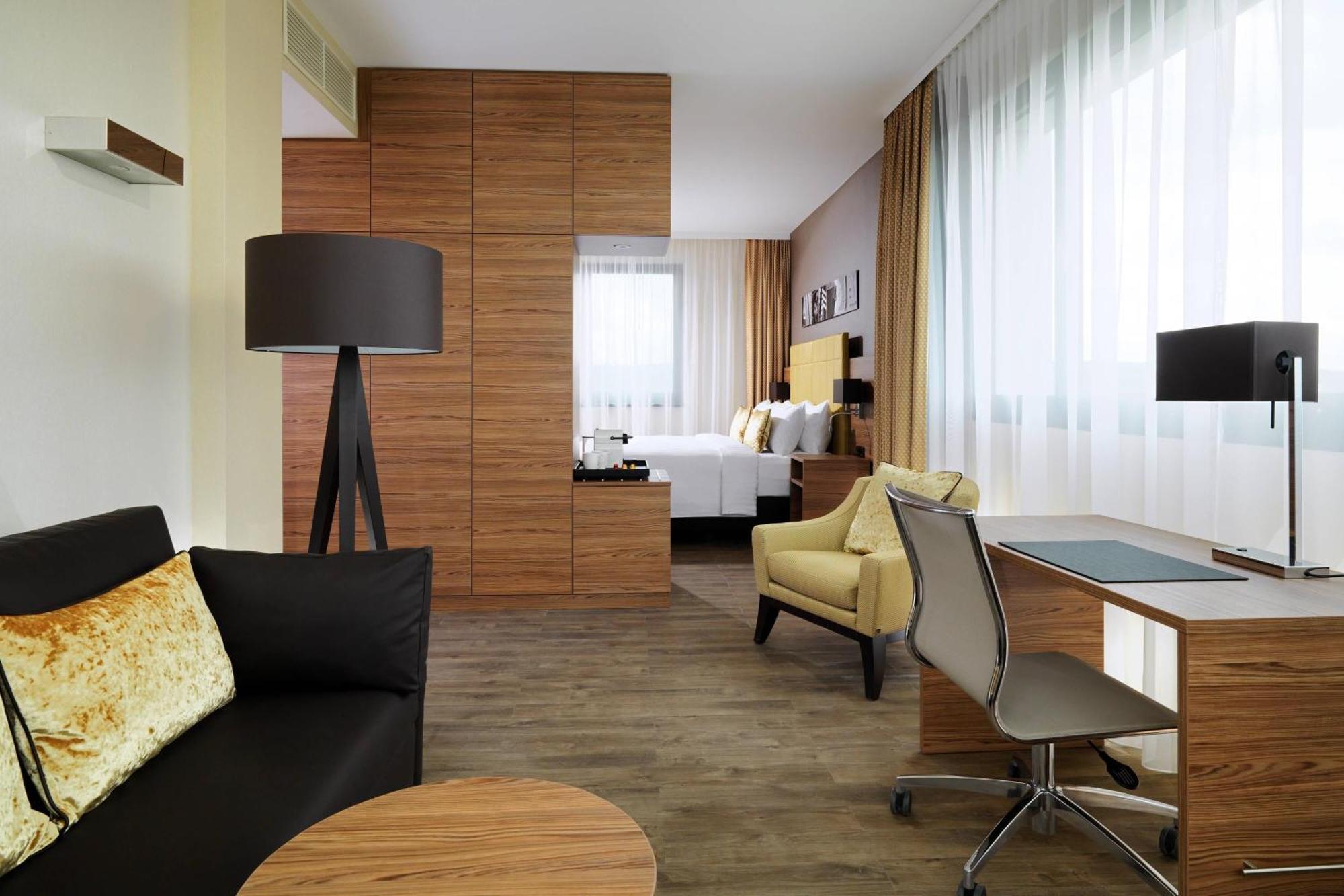 Bonn Marriott Hotel Exterior photo