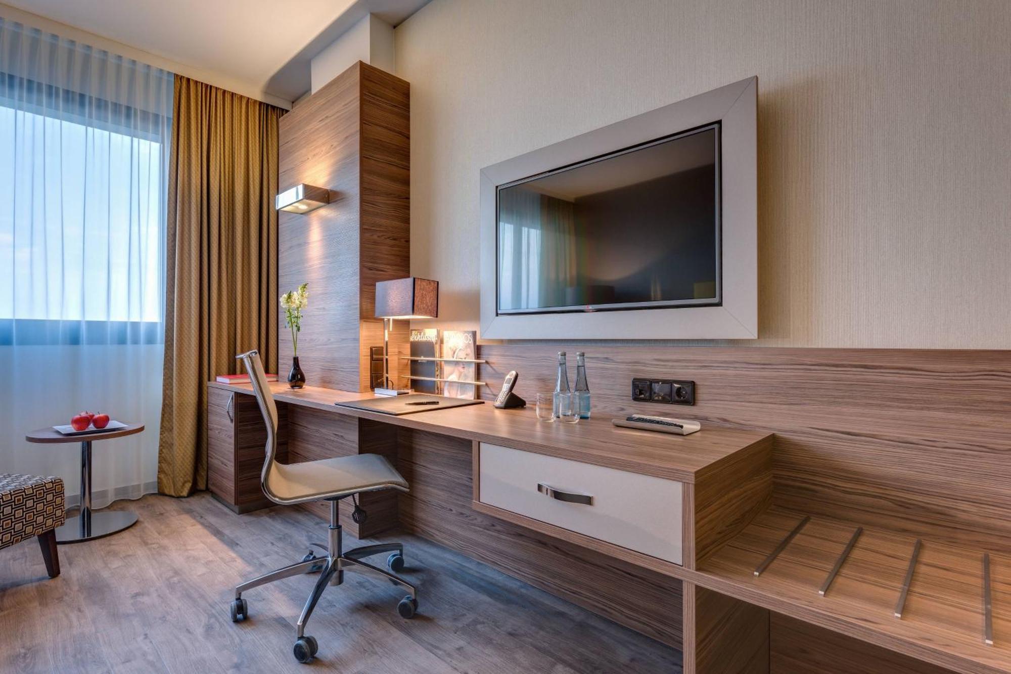 Bonn Marriott Hotel Exterior photo