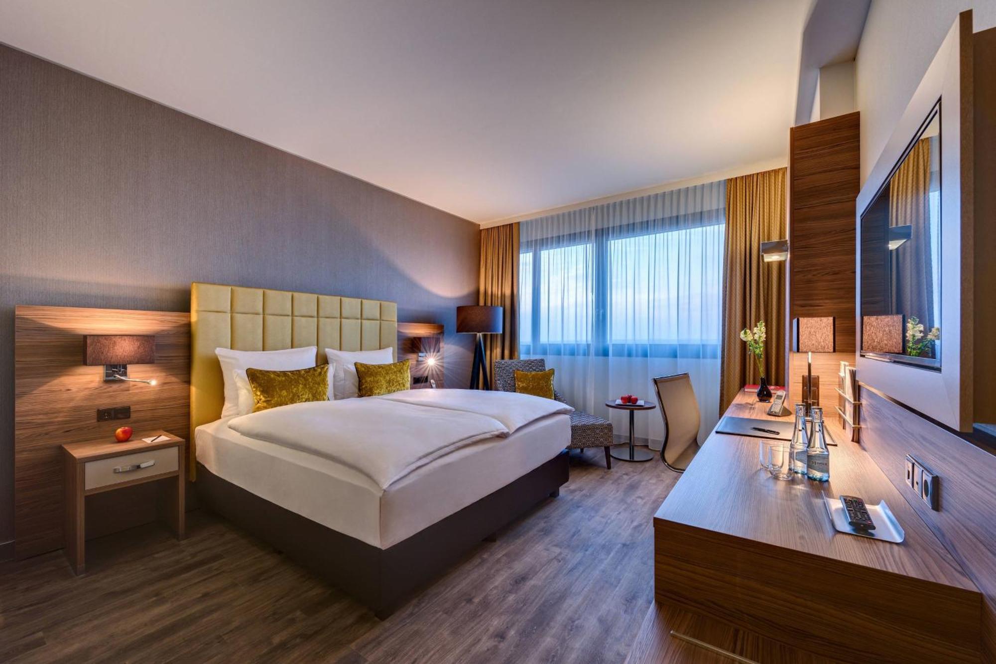 Bonn Marriott Hotel Exterior photo